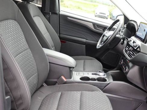 Used 2025 Ford Escape Active w/ Cold Weather Package AWD/4WD image 15