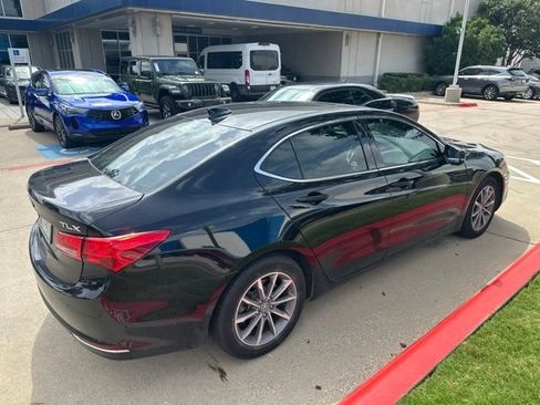 Used 2018 Acura TLX FWD image 2