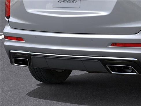 New 2025 Cadillac XT6 Luxury image 14