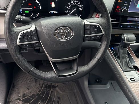 Used 2023 Toyota Sienna XLE image 15