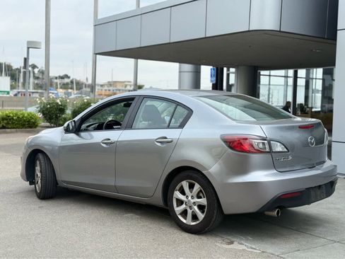 Used 2010 MAZDA MAZDA3 i Touring image 3