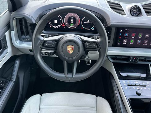 Certified 2024 Porsche Cayenne S image 14