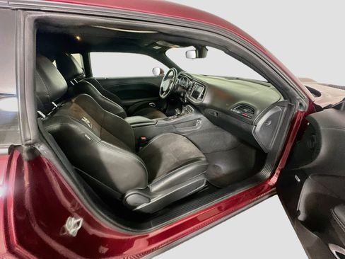 Used 2021 Dodge Challenger R/T Scat Pack RWD image 27