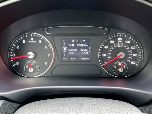 Used 2018 Kia Sorento LX image 12