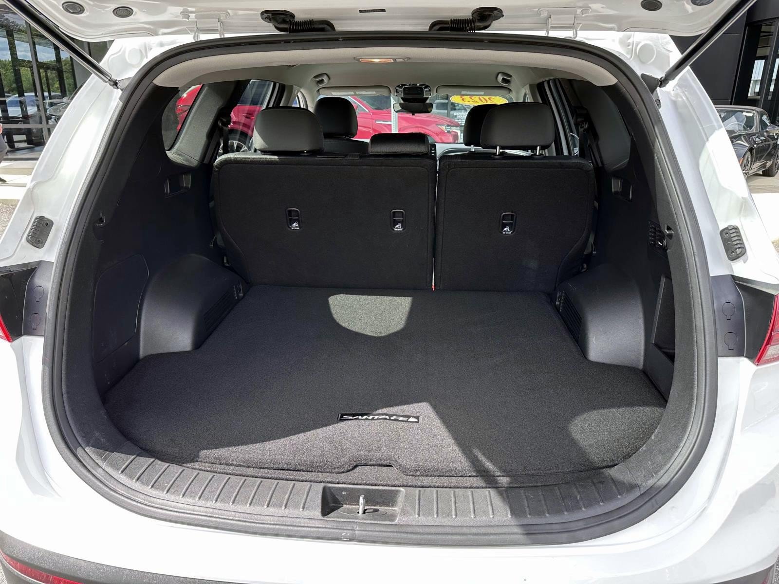 Used 2023 Hyundai Santa Fe SE AWD/4WD image 7