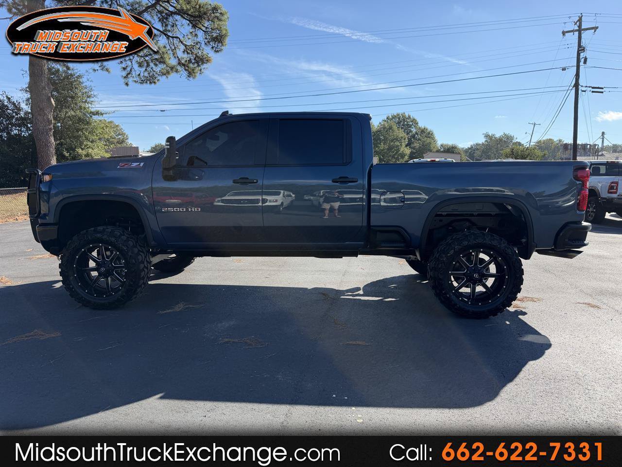 Used 2024 Chevrolet Silverado 2500 Custom w/ Custom Value Package AWD/4WD image 1