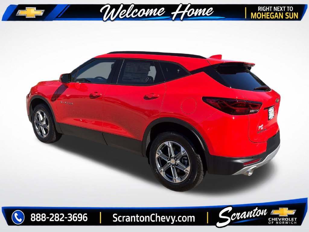 New 2026 Chevrolet Blazer LT AWD/4WD image 3