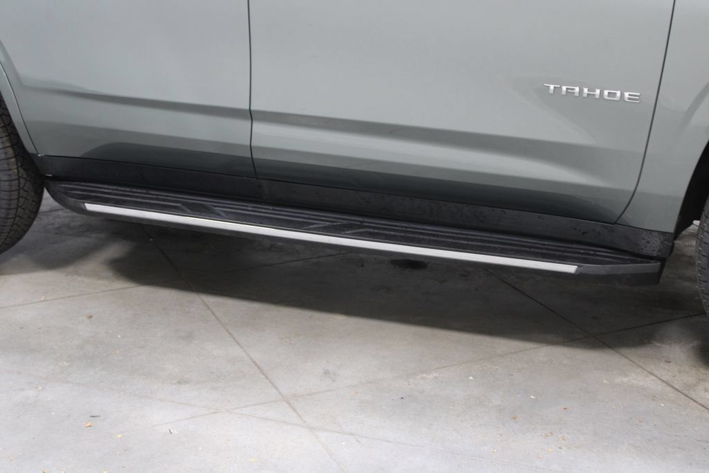 Used 2023 Chevrolet Tahoe Premier RWD image 12