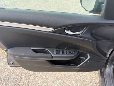 Used 2019 Honda Civic LX image 9