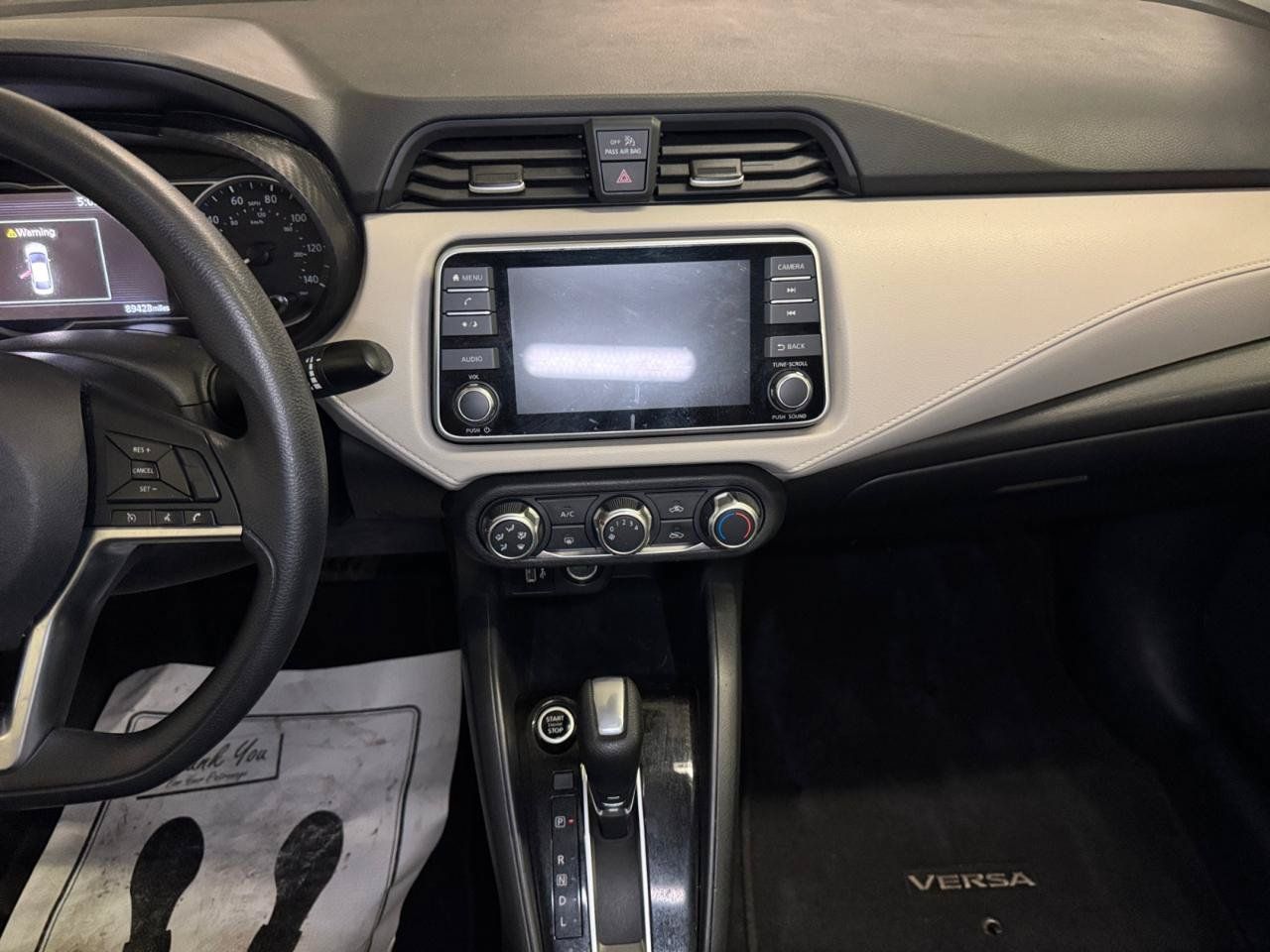 Used 2021 Nissan Versa SV FWD image 8
