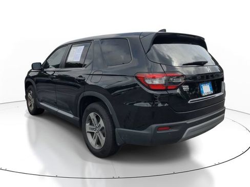 Certified 2025 Honda Pilot EX-L image 4