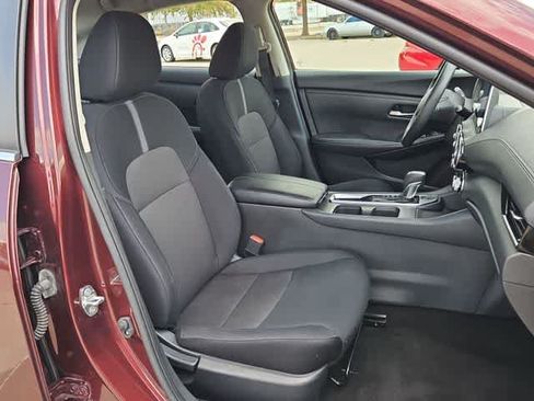 Used 2024 Nissan Sentra SV FWD image 18