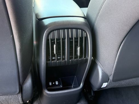 Used 2024 Hyundai Kona SEL AWD/4WD image 28