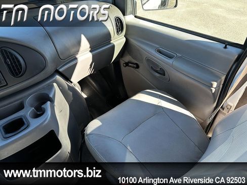 Used 2000 Ford E-350 and Econoline 350 Super Duty image 12