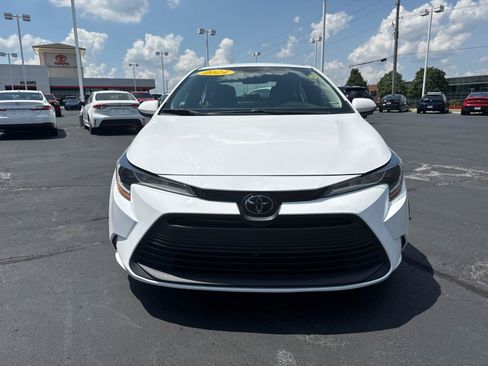 Used 2024 Toyota Corolla LE FWD image 3
