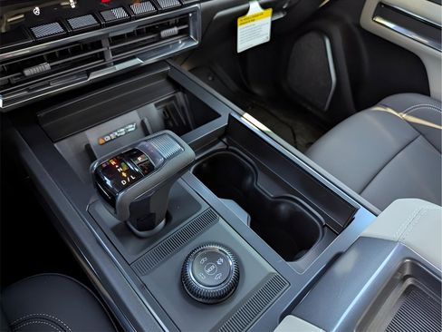 New 2026 GMC Hummer EV 4x4 Crew Cab image 11
