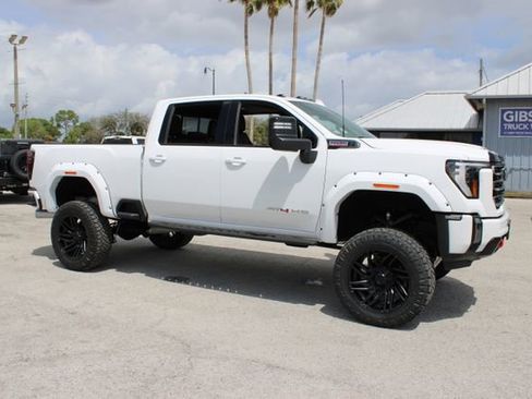 Used 2024 GMC Sierra 2500 AT4 w/ AT4 Premium Plus Package AWD/4WD image 15