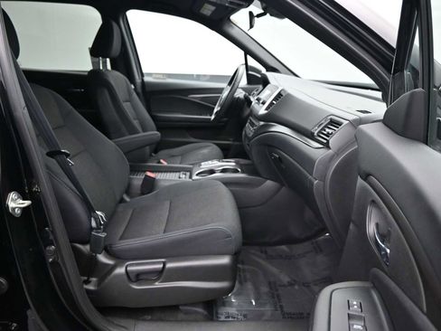 Used 2019 Honda Passport Sport image 11