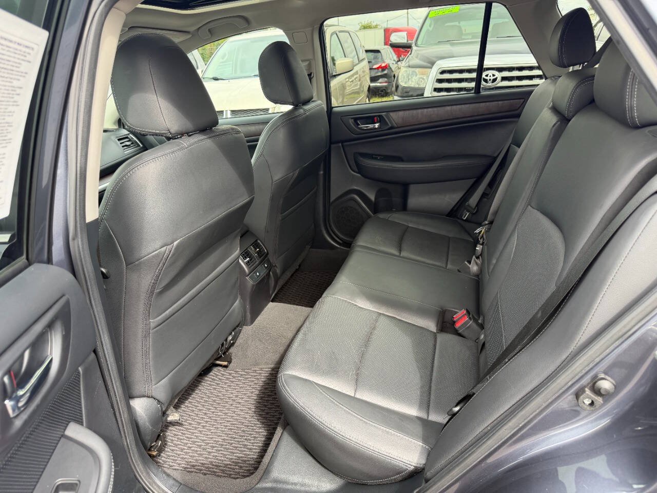 Used 2015 Subaru Outback 2.5i Limited AWD/4WD image 11