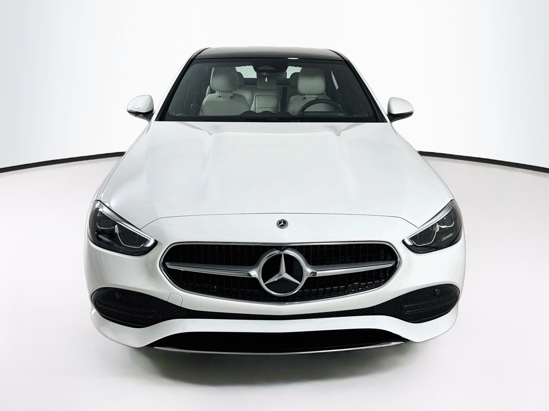 Used 2023 Mercedes-Benz C 300 Sedan image 2