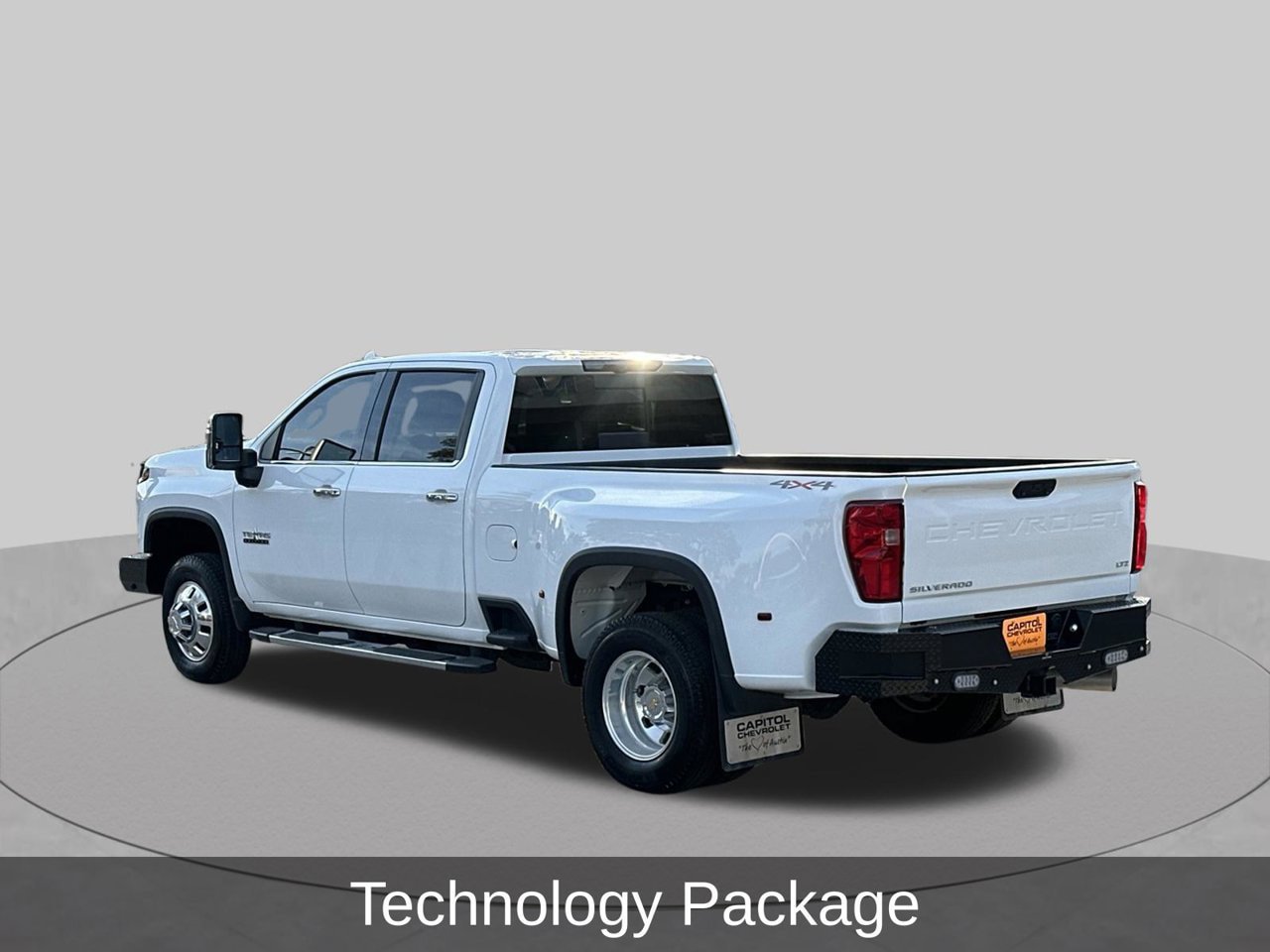 Used 2025 Chevrolet Silverado 3500 LTZ w/ LTZ Texas Edition AWD/4WD image 3