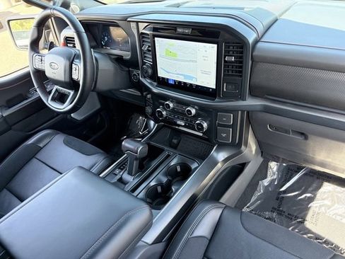 Used 2025 Ford F150 Raptor AWD/4WD image 21