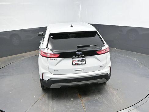 Used 2024 Ford Edge SEL AWD/4WD image 30