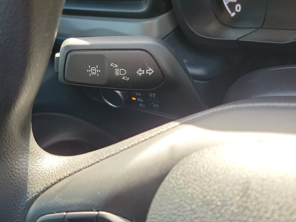 Used 2022 Ford Maverick XL FWD image 11