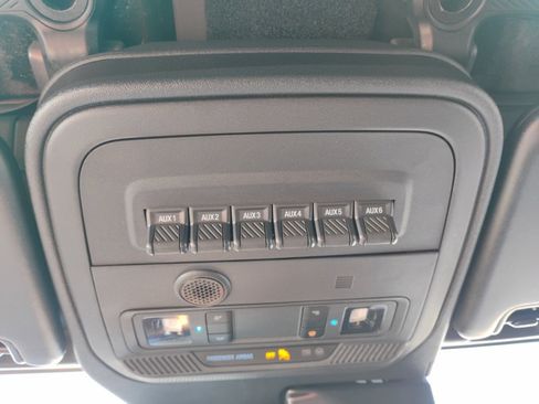 Used 2024 Ford Bronco Outer Banks w/ Sasquatch Package image 41