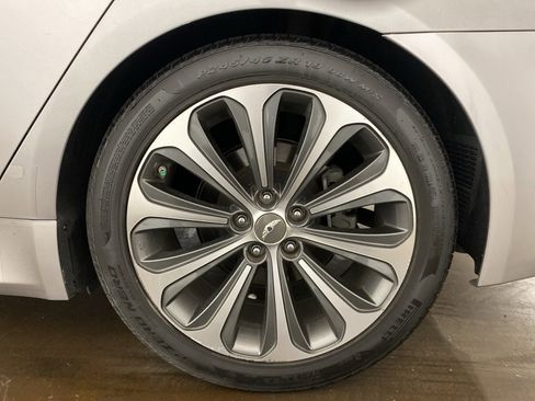 Used 2012 Hyundai Genesis 5.0 R-Spec image 21