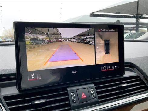 Used 2021 Audi Q5 Premium Plus w/ Premium Plus Package image 23