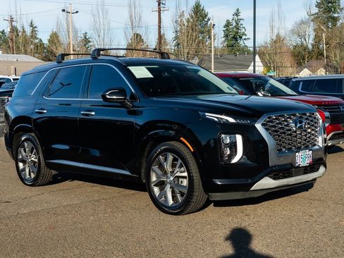 Used 2022 Hyundai Palisade Limited image 1