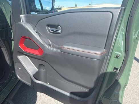 Used 2024 Nissan Frontier PRO-4X w/ Pro Premium Package AWD/4WD image 8
