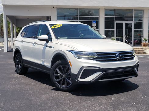 Used 2023 Volkswagen Tiguan SE FWD image 33