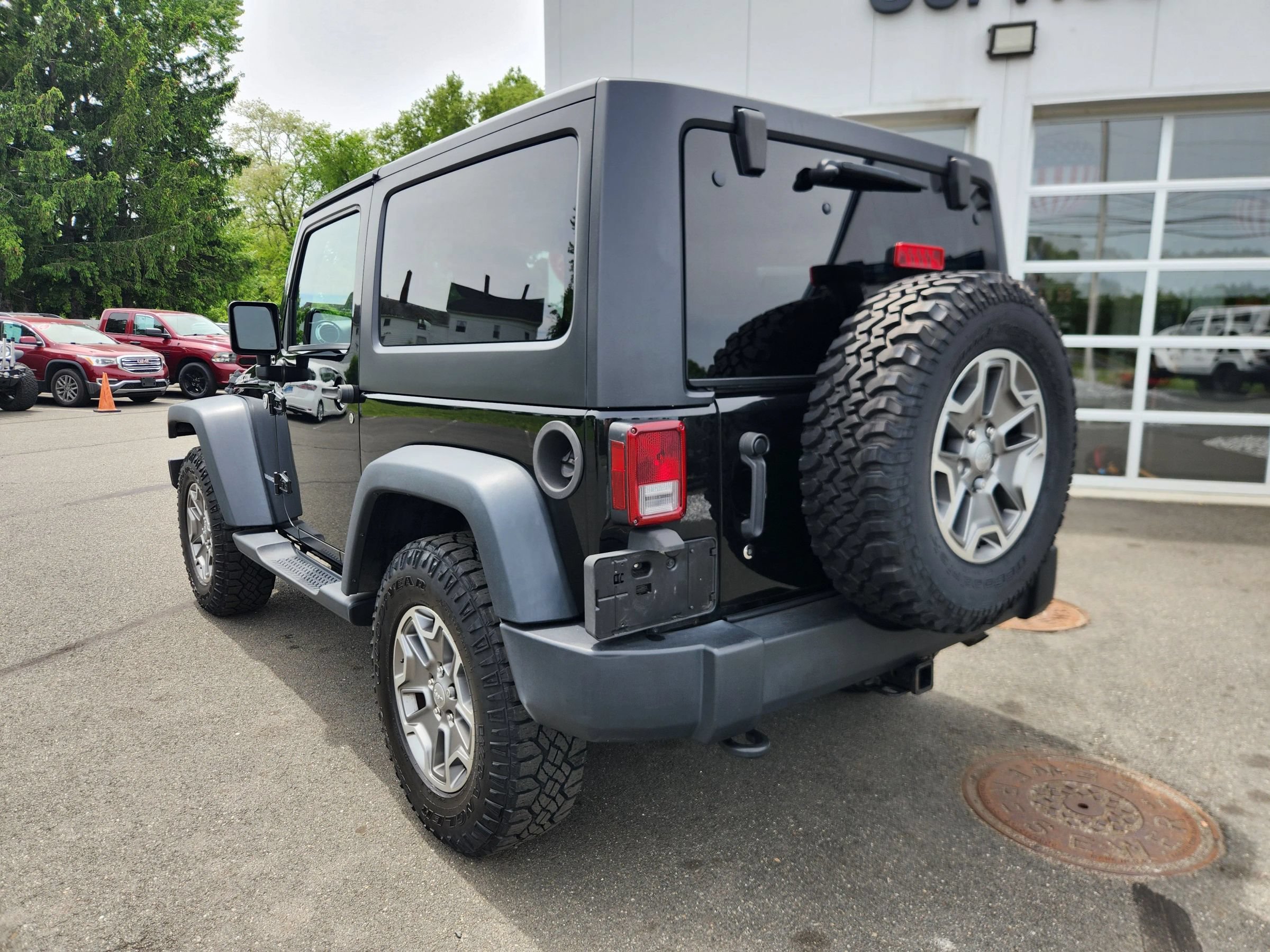 Used 2013 Jeep Wrangler Rubicon w/ Dual Top Group AWD/4WD image 11