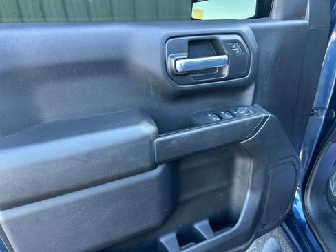 Used 2020 Chevrolet Silverado 1500 Custom Trail Boss w/ Custom Convenience Package image 10