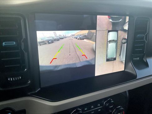 Used 2023 Ford Bronco Wildtrak image 19