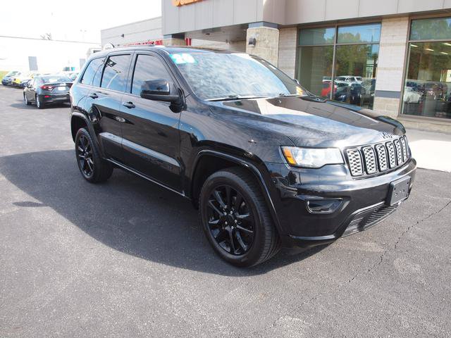 Used 2020 Jeep Grand Cherokee Altitude AWD/4WD image 1