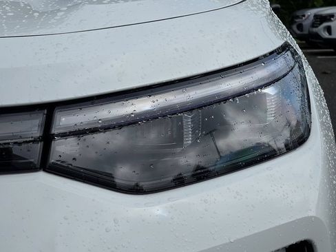 Used 2026 Volkswagen Tiguan S AWD/4WD image 9