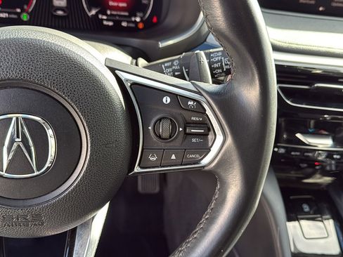 Used 2023 Acura MDX SH-AWD image 15