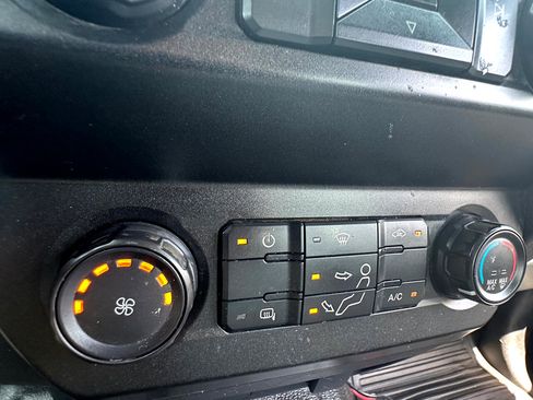 Used 2021 Ford F250 XL w/ Power Equipment Group image 34