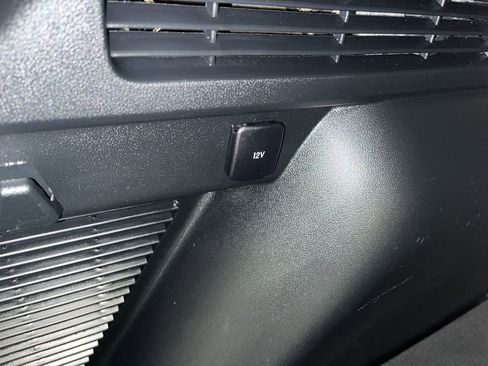 Used 2022 Ford Escape Titanium w/ Class II Trailer Tow Package image 28