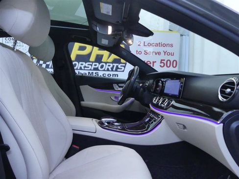 Used 2019 Mercedes-Benz E 300 image 8