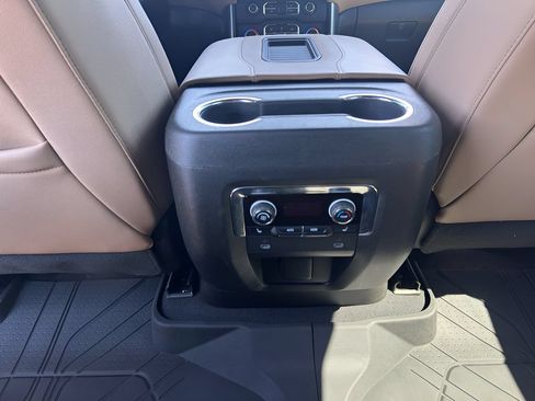 Used 2023 Chevrolet Tahoe Premier w/ Premium Package 2 AWD/4WD image 16
