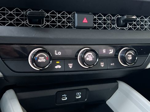 Used 2025 Honda Accord LX image 18