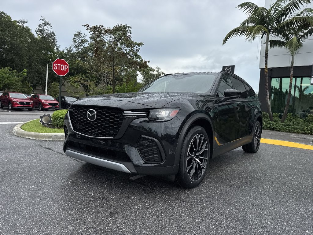 Certified 2025 MAZDA CX-70 Plug-In Hybrid w/ Premium Plus AWD/4WD image 31