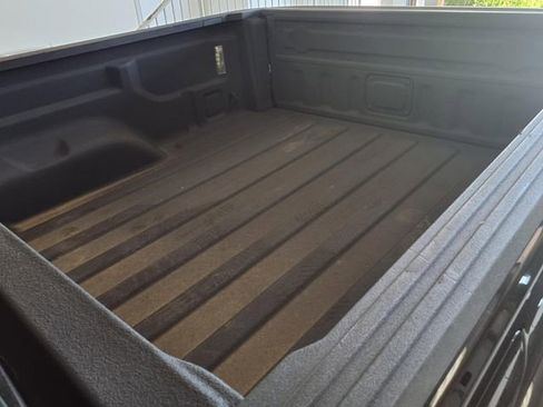 Used 2023 Jeep Gladiator Sport AWD/4WD image 24