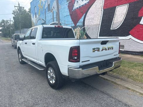 Used 2025 RAM 2500 Big Horn AWD/4WD image 4
