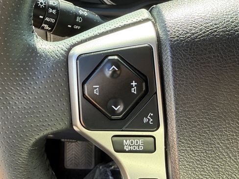 Used 2021 Toyota 4Runner Limited AWD/4WD image 16