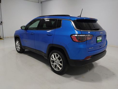 Used 2023 Jeep Compass Latitude AWD/4WD image 5